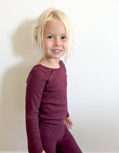 Load image into Gallery viewer, Lia Long-Sleeve Top: Plum Rib Knit