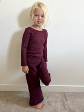 Load image into Gallery viewer, Lia Long-Sleeve Top: Plum Rib Knit