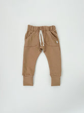 Load image into Gallery viewer, Chicago Pocket Joggers: Copper, Pewter, Olive, Ink