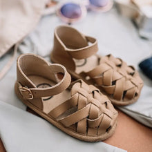 Load image into Gallery viewer, Ella Closed Toe Sandal: Beige