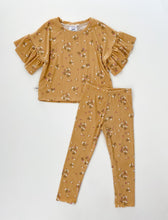 Load image into Gallery viewer, Augusta Ruffle Leggings