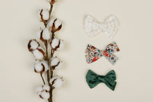 Load image into Gallery viewer, Green Velvet Hair Bow