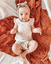 Load image into Gallery viewer, Tossed Wildflower Flutter Tee + Shorties