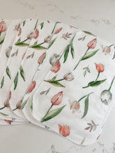 Load image into Gallery viewer, Tulips Paperless Towel Set