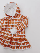 Load image into Gallery viewer, Hooded Lesley Ruffle Raglan