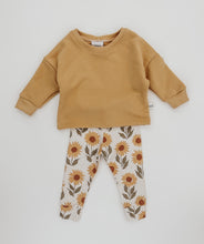 Load image into Gallery viewer, Ari Boxy Pullover Sweatshirt: Sunflower
