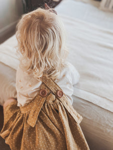 Janie Pinafore